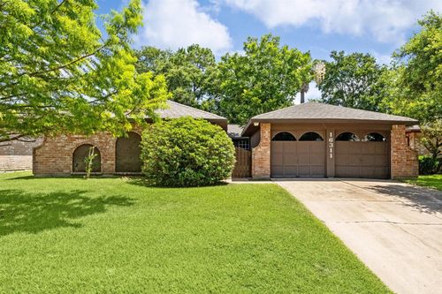 16311 Forest Bend Ave, Friendswood, TX, 77546-3317 | Card Image