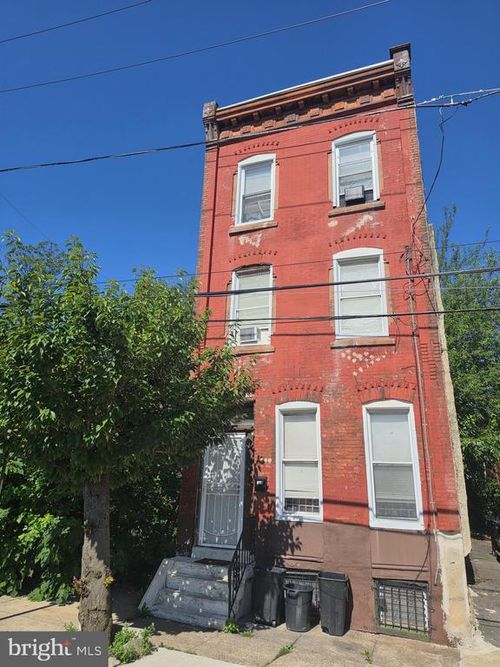 2150 N 27th St, PHILADELPHIA, PA, 19121-1233 | Card Image
