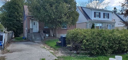 101 Harewood Ave, Scarborough, ON, M1M2R4 | Card Image