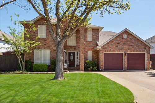6111 Sandstone Dr, Arlington, TX, 76001-5447 | Card Image