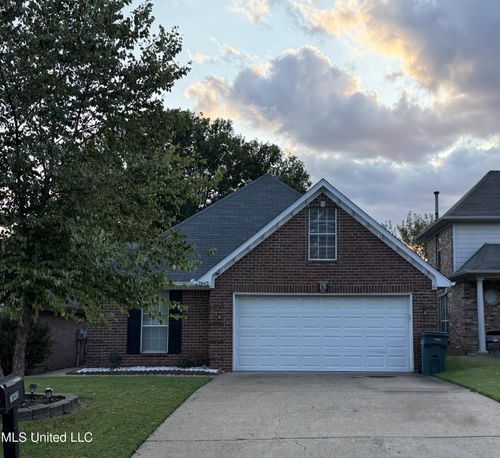 7843 Chesterfield Dr S, Southaven, MS, 38671-6203 | Card Image