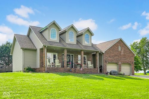 7742 N County Road 825 E, Hope, IN, 47246-9772 | Card Image