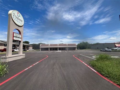 2-1118 Interstate Highway 30, Greenville, TX, 75402-4309 | Card Image