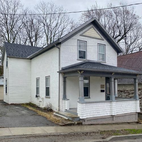 37 Orchard St, Brockville, ON, K6V2J6 | Card Image