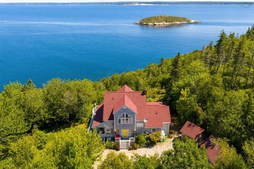 45 Sw Cove Rd, Northwest Cove, NS, B0J1T0 | Card Image
