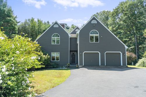 39 Stuart Rd, Rochester, MA, 02770-1201 | Card Image
