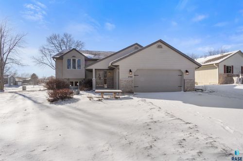 2709 Kaystone Dr Drive, Sioux Falls, SD, 57103 | Card Image
