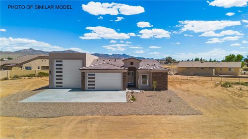 7617 E Sugarloaf St, Kingman, AZ, 86401-8194 | Card Image