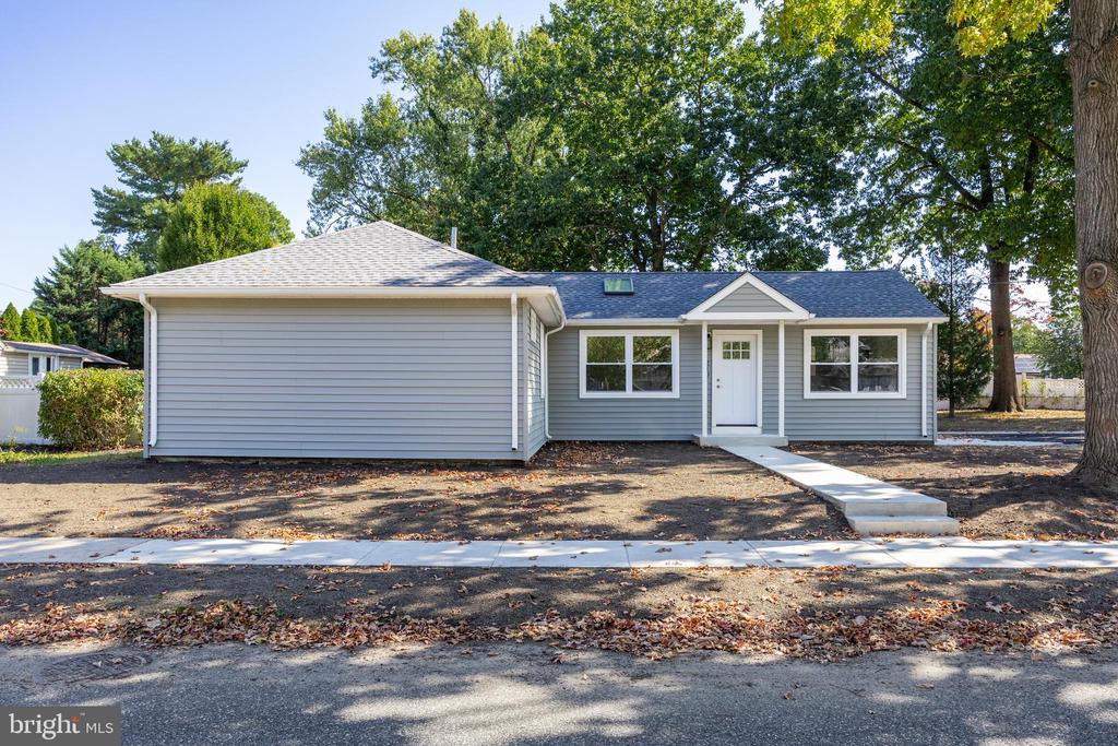 Summit Ave, Woodbury, NJ 08096