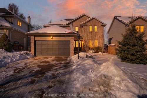 5 Giffin Rd, Dundas, ON, L9H6S1 | Card Image