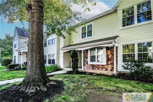 77 Oswestry Way, Franklin, NJ, 08873 | Card Image