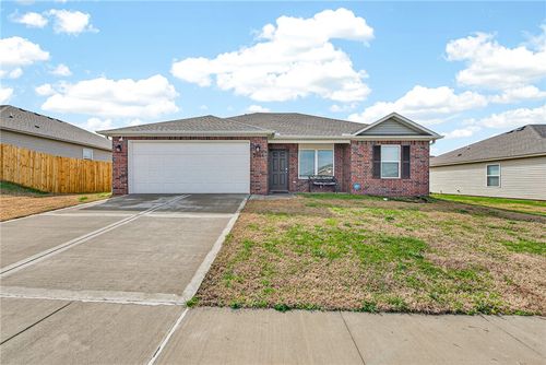 2961 W Mclaren Dr, Fayetteville, AR, 72704-5438 | Card Image