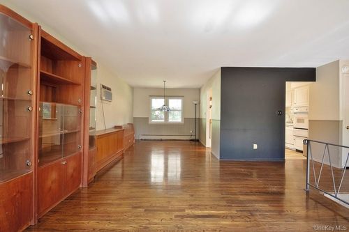 277 Old Route 304, New City, NY, 10956-5716 | Card Image
