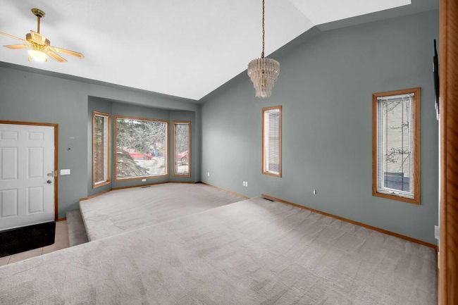60 Mckenna Manor Se, Home with 2 bedrooms, 2 bathrooms and 4 parking in Calgary AB | Image 5