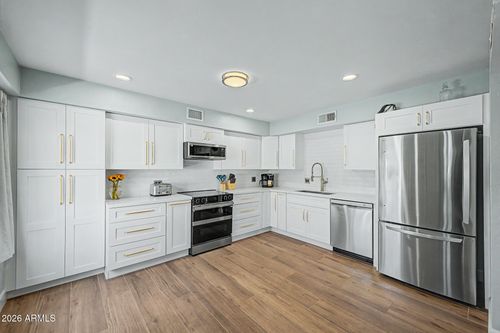16-4925 N 73rd St, Scottsdale, AZ, 85251-1366 | Card Image