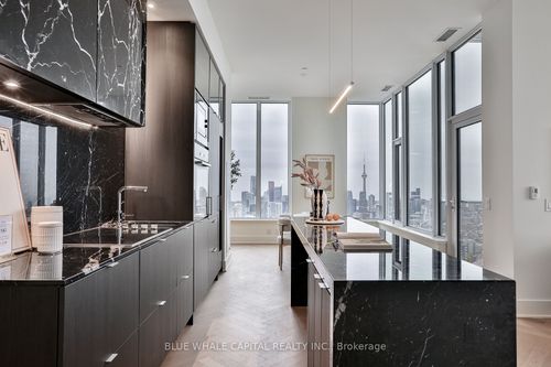 lph07-11 Yorkville Avenue, Toronto, ON, M4W0B7 | Card Image