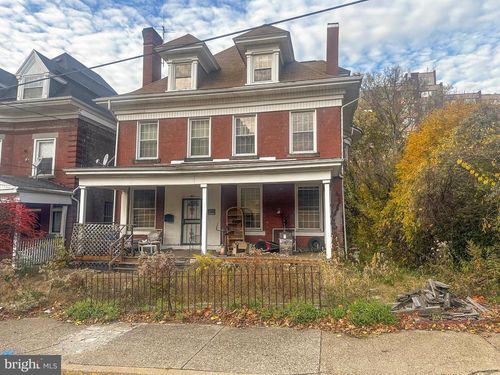 611 Shaw Ave, Mckeesport, PA, 15132-2328 | Card Image