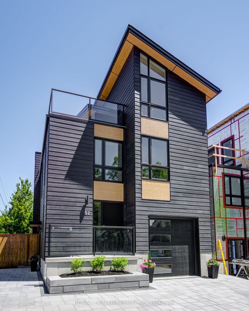 57 Centre St, Lambton Shores, ON, N0M1T0 | Card Image