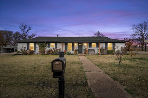 107 Woody Ray Dr, Elm Mott, TX, 76640-3576 | Card Image
