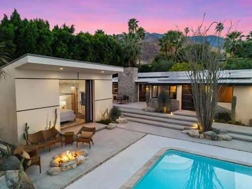 623 W Chino Canyon Rd, Palm Springs, CA, 92262-2701 | Card Image