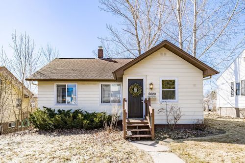 5020 Dodge St, Duluth, MN, 55804-2433 | Card Image