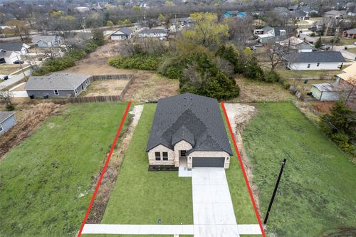 1505 Up The Grove St, Greenville, TX, 75401 | Card Image