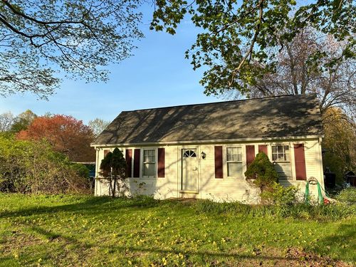 580 Fuller St, Ludlow, MA, 01056-1364 | Card Image