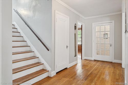 16641 La Salle Ave, Detroit, MI, 48221-3307 | Card Image