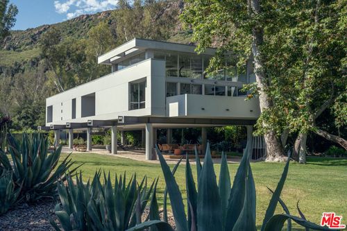 30047 Mulholland Hwy, Agoura Hills, CA, 91301 | Card Image