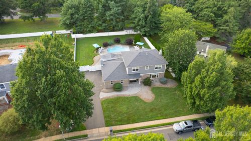 2 Alison Ct, Marlboro, NJ, 07746-1642 | Card Image