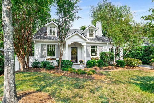 1700 Green Hills Dr, Nashville, TN, 37215-3510 | Card Image