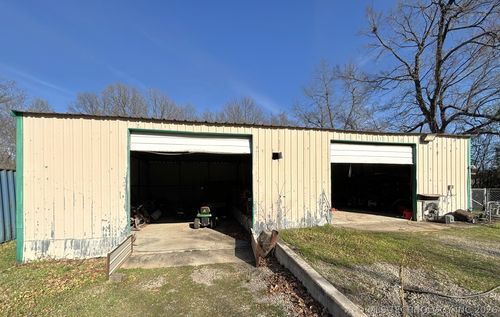 15 S 4285 Rd, Porum, OK, 74455 | Card Image