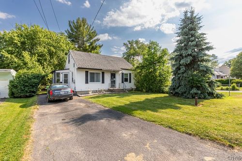 311 Garden City Dr, Syracuse, NY, 13211-1413 | Card Image
