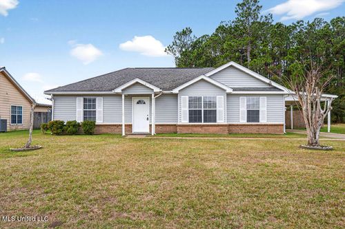 10617 Maple St, Vancleave, MS, 39565-8349 | Card Image