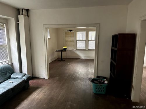 3950 Cadieux Rd, Detroit, MI, 48224-4010 | Card Image