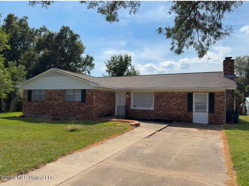 1577 Azalea Dr, Clarksdale, MS, 38614-2903 | Card Image
