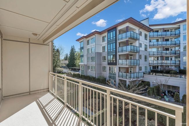 309 - 2665 Mountain Highway, Condo with 2 bedrooms, 0 bathrooms and 1 parking in North Vancouver BC | Image 10