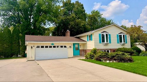7740 47 1/2 Pl N, New Hope, MN, 55428-4503 | Card Image