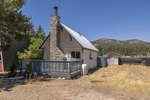927 W Fairway Blvd, Big Bear City, CA, 92314 | Card Image