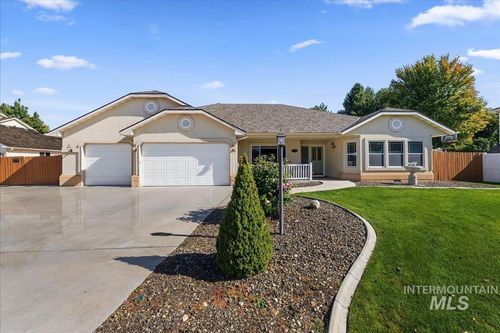 812 E Martinique, Meridian, ID, 83642 | Card Image