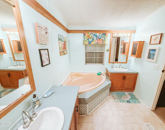 311 Old Ferry Rd, House other with 3 bedrooms, 2 bathrooms and null parking in Emerald Isle NC | Image 24