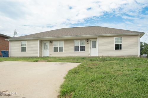 1333 Robin Ln, Carthage, MO, 64836-3947 | Card Image