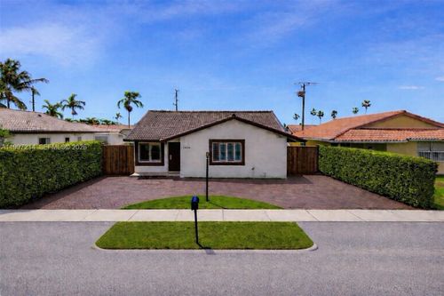 1654 Sw 138th Ct, Miami, FL, 33175-7537 | Card Image