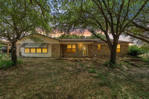 429 Wildwood Trl, Lorena, TX, 76655-4138 | Card Image