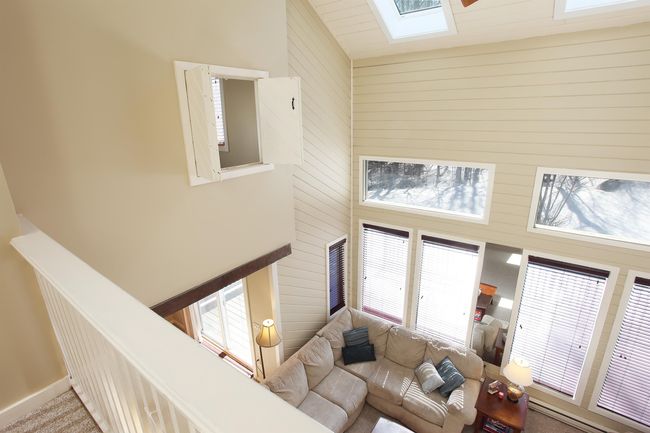 B - 33B Suntec Loop, Condo with 4 bedrooms, 4 bathrooms and null parking in West Dover VT | Image 11