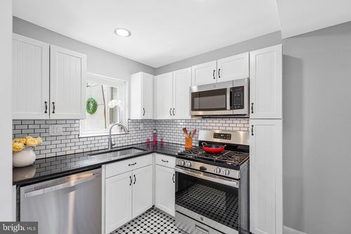 4782 21st Rd N, ARLINGTON, VA, 22207-2208 | Card Image