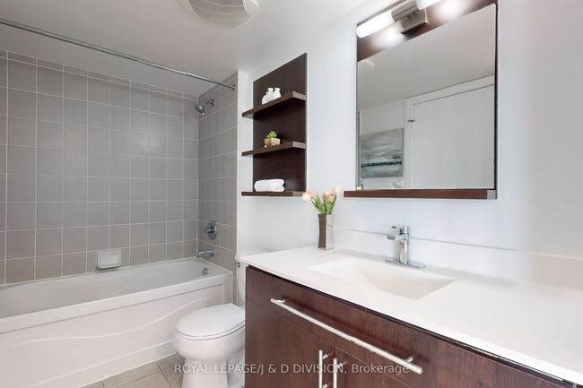 1707 - 80 Western Battery Rd, Condo with 2 bedrooms, 2 bathrooms and null parking in Toronto ON | Image 18