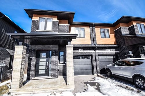 6621 Cropp St, Niagara Falls, ON, L2E0B7 | Card Image