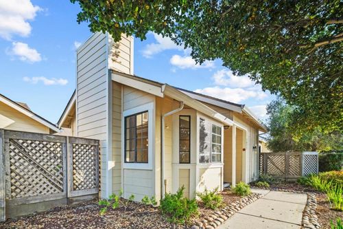 1037 Olympic Ln, Seaside, CA, 93955-6226 | Card Image