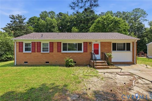 2587 Pinehurst Dr, Petersburg, VA, 23805-2534 | Card Image